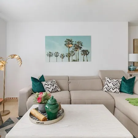 Ground Floor Vations In La Marina *